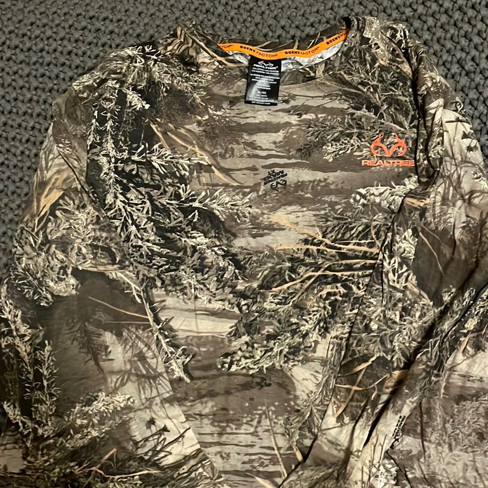 MENS REALTREE LONG SLEEVE SIZE XL